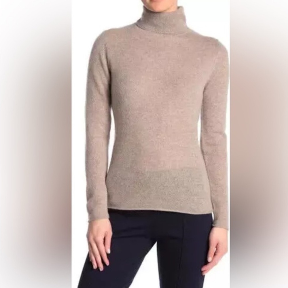 Magaschoni Cashmere Turtleneck Sweater in Pebble Heather